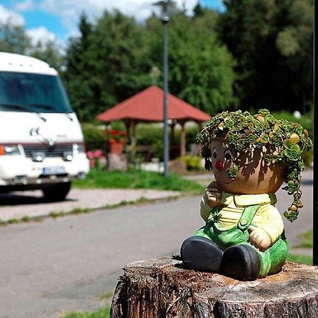 Готель See-Campingpark Neubaeuer See Екстер'єр фото